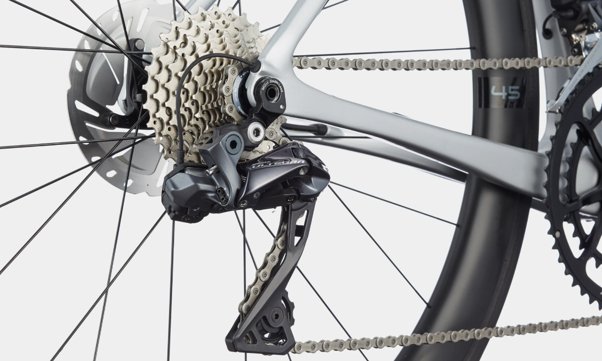 Фотографія Велосипед Cannondale SUPERSIX EVO Carbon Disc Ultegra Di2 28" (2021) 2021 Сіро-чорний 4