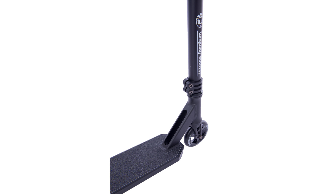 Трюковой самокат Longway Metro 2K19 Black 4 Трюковой самокат Longway Metro 2K19 Black 4