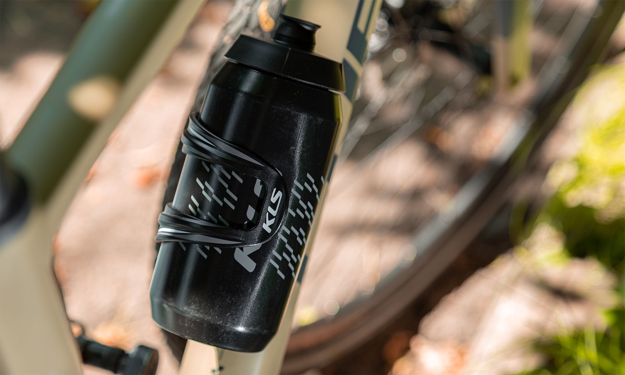 Фляга KLS KOLIBRI 550 мл черная 2 Фляга KLS KOLIBRI 550 мл черная 2