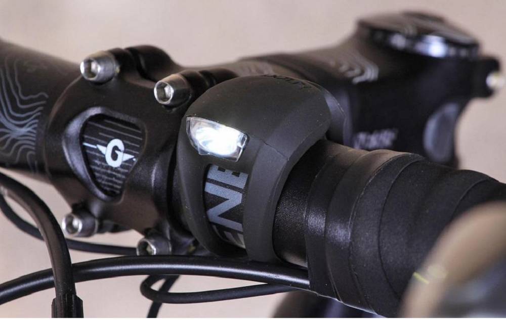 Фотография Мигалка передняя Knog Frog Strobe Front 8,5 Lumens Black 3