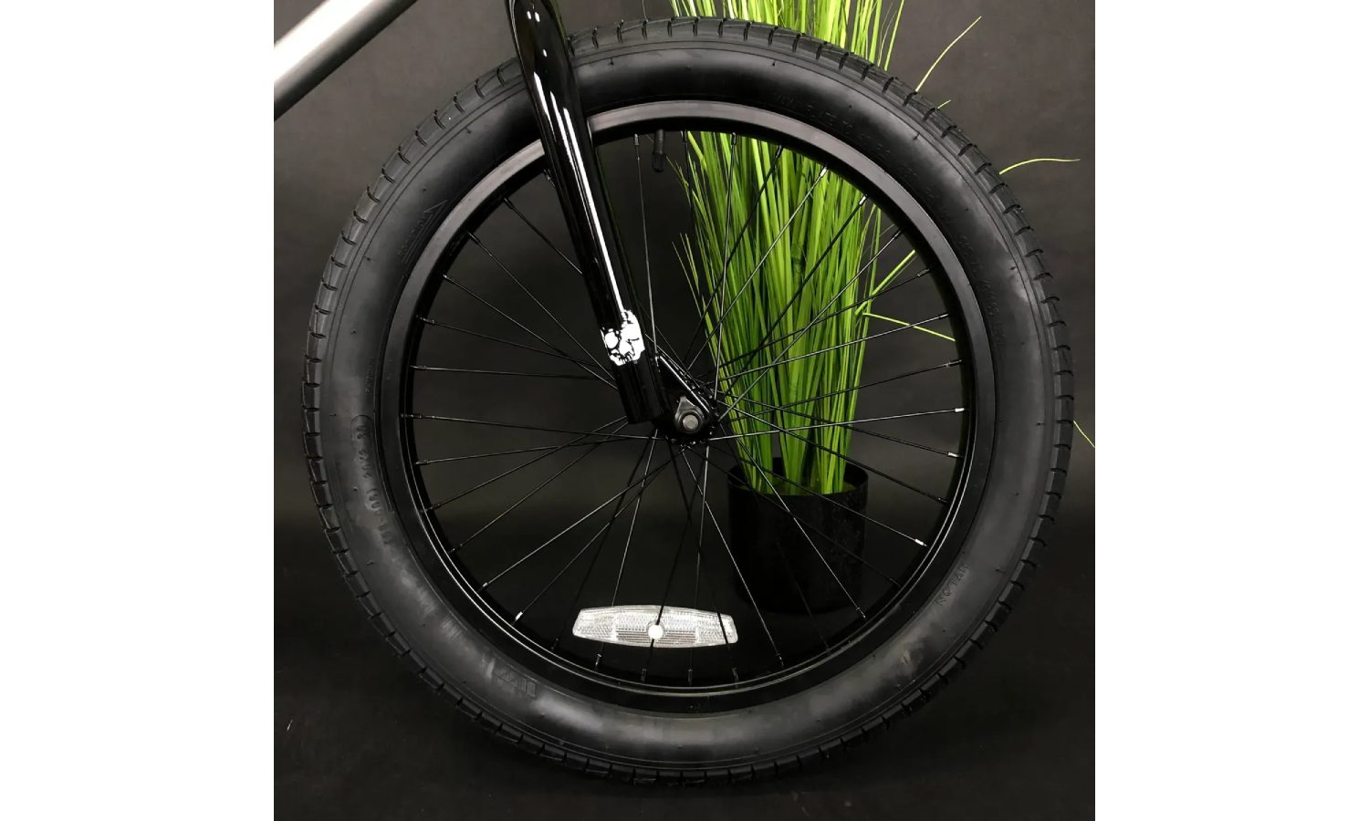 Велосипед Outleap BMX Clash 20" рама 20,00" срібний 2 Велосипед Outleap BMX Clash 20" рама 20,00" срібний 2