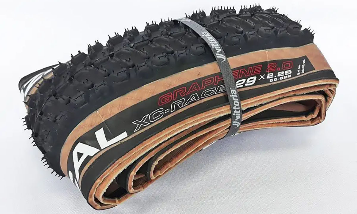 Покришка безкамерна VITTORIA Off-Road Mezcal III 29x2.25 XCR Fold Tan-Black G2.0 2