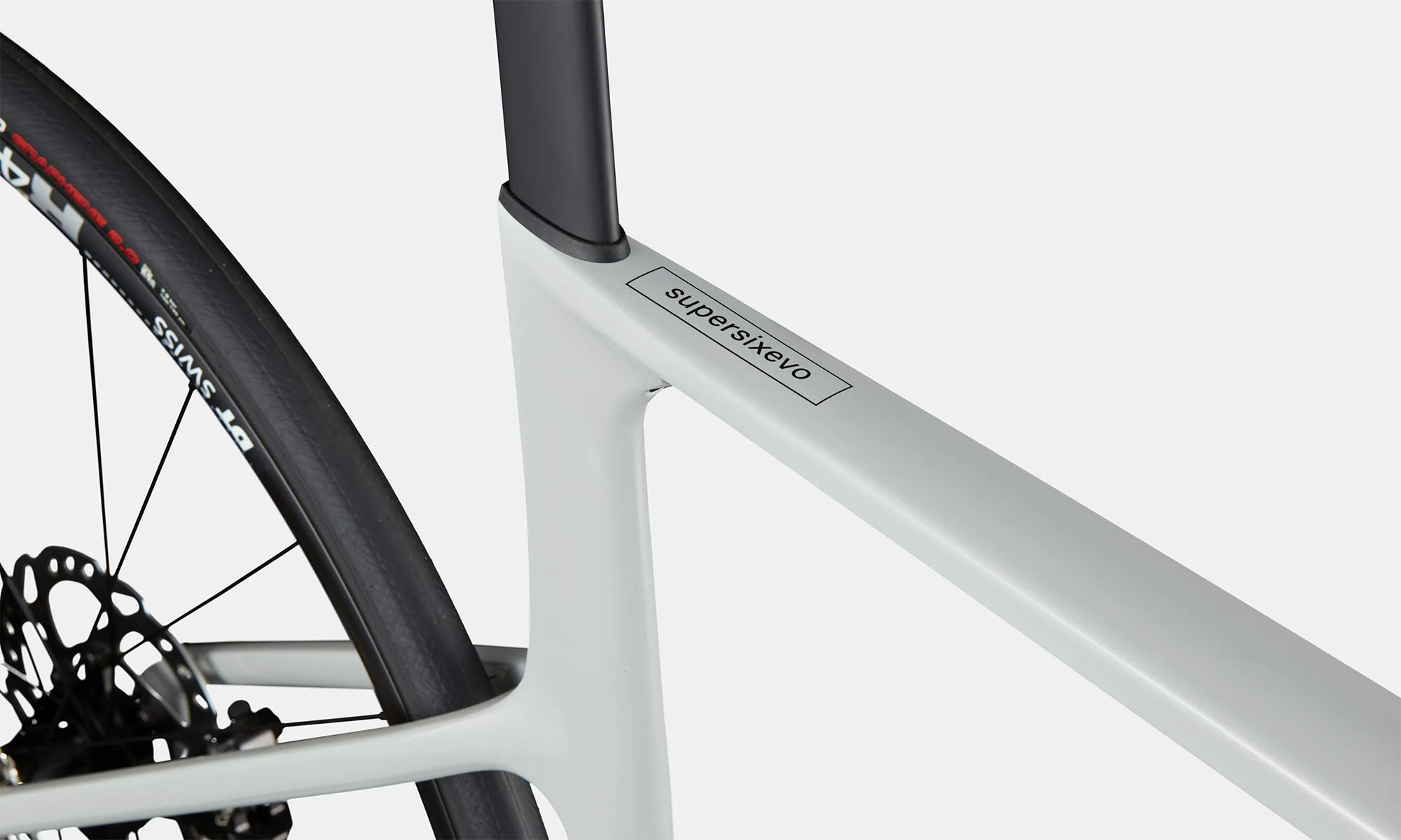 Фотография Велосипед Cannondale SuperSix EVO Carbon 3 28" размер L, рама 56см, 2025 бело-красный 8