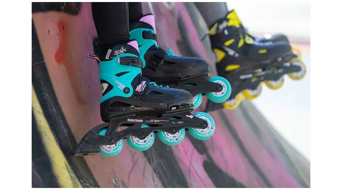 Фотография Ролики Rollerblade Fury 2023 black-sea green 29-33 5