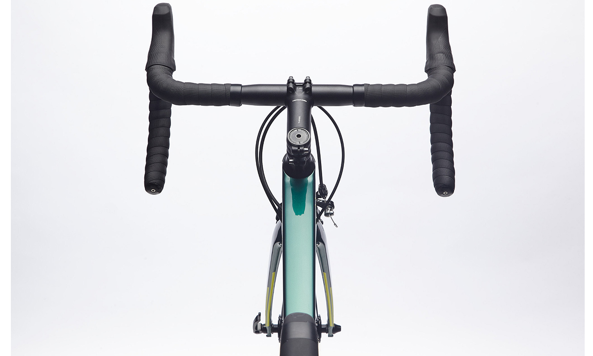 Фотография Велосипед Cannondale SUPERSIX Carbon 105 28" (2021) 2021 Зелено-салатовый 4