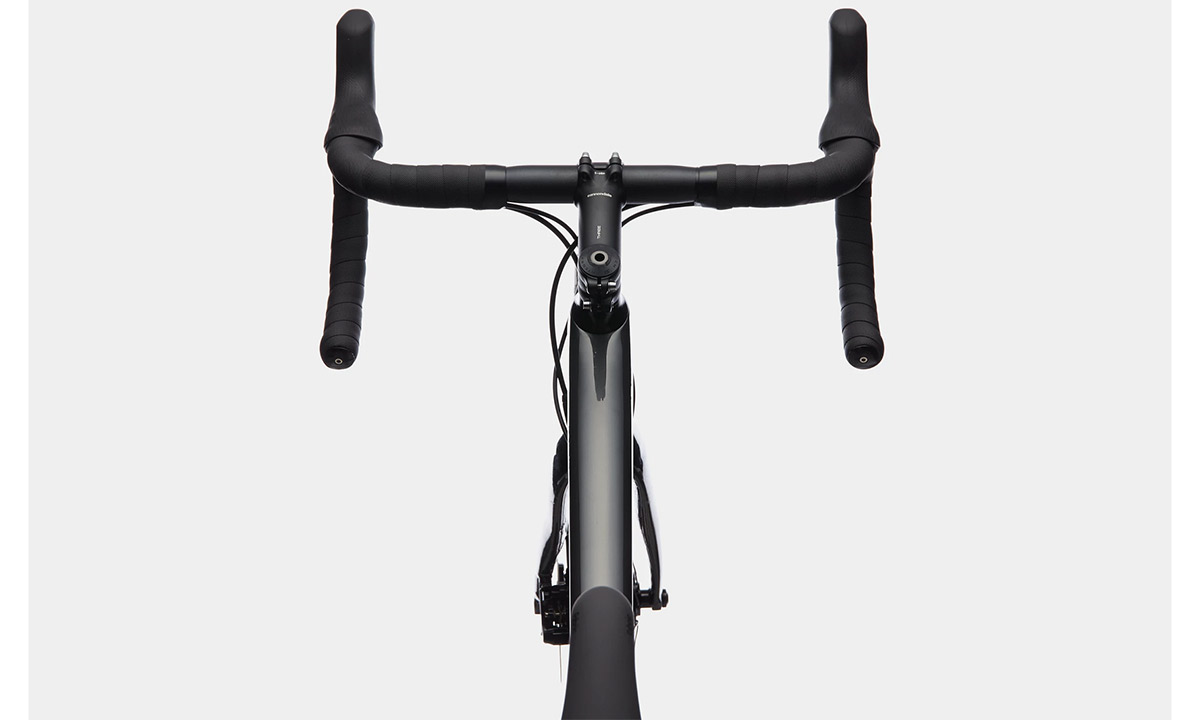 Фотография Велосипед Cannondale SYNAPSE Carbon 105 28" (2021) 2021 Серый 2