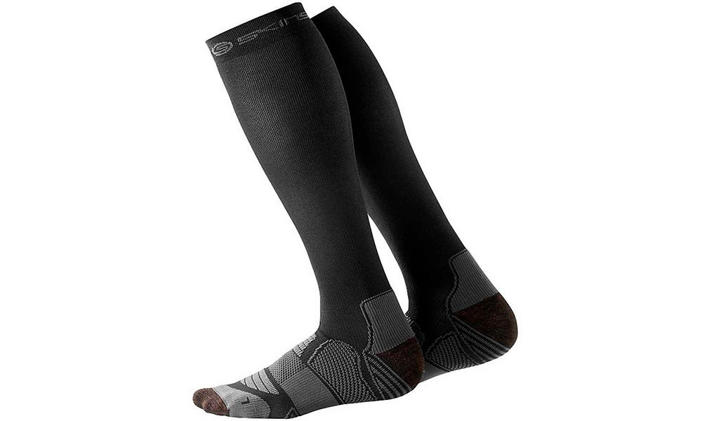 Чоловічі компресійні гольфи SKINS Essentials Active розмір L black 2