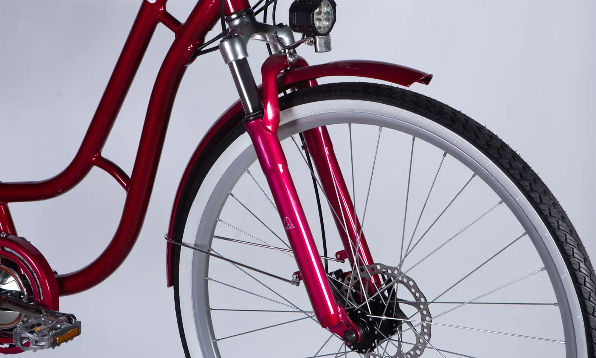 Велосипед с электроприводом Dorozhnik eCORAL DD FR 28", размер L, рама-19", 48B, 17.5А*ч, 500Вт, год 2026, рубиновый 2