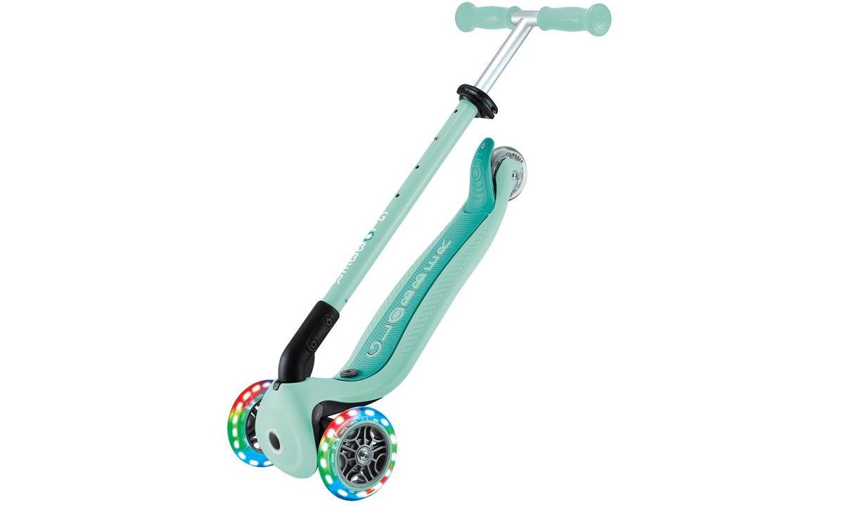Самокат GLOBBER GO UP ACTIVE со светящимися колёсами, мятный, 1+ 6