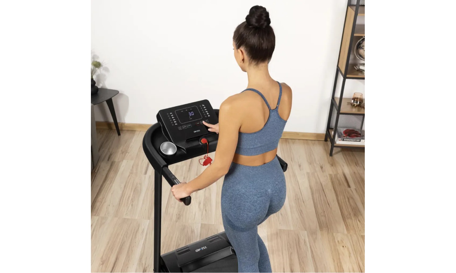 Фотография Беговая дорожка Gymtek XT550 синий 12